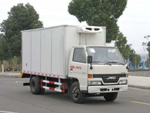 116马力 4×2 冷藏车(CLW5060XLC3)