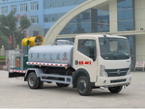 130马力 4×2 绿化喷洒车(CLW5070GPS4)