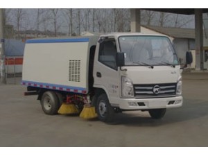 82马力 4×2 扫路车(CLW5040TSLK5)