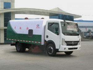 130马力 4×2 扫路车(CLW5070TSL4)
