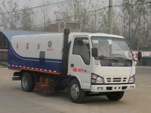 121马力 4×2 扫路车(CLW5070TSLN3)