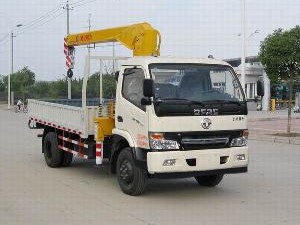 120马力 4×2 随车起重运输车(EQ5040JSQ)