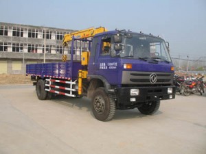 185马力 4×2 随车起重运输车(CLW5122JSQT3)