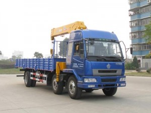 210马力 6×2 随车起重运输车(CLW5160JSQL3)
