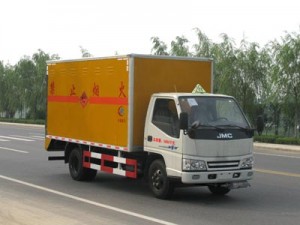 116马力 4×2 爆破器材运输车(CLW5060XQY3)
